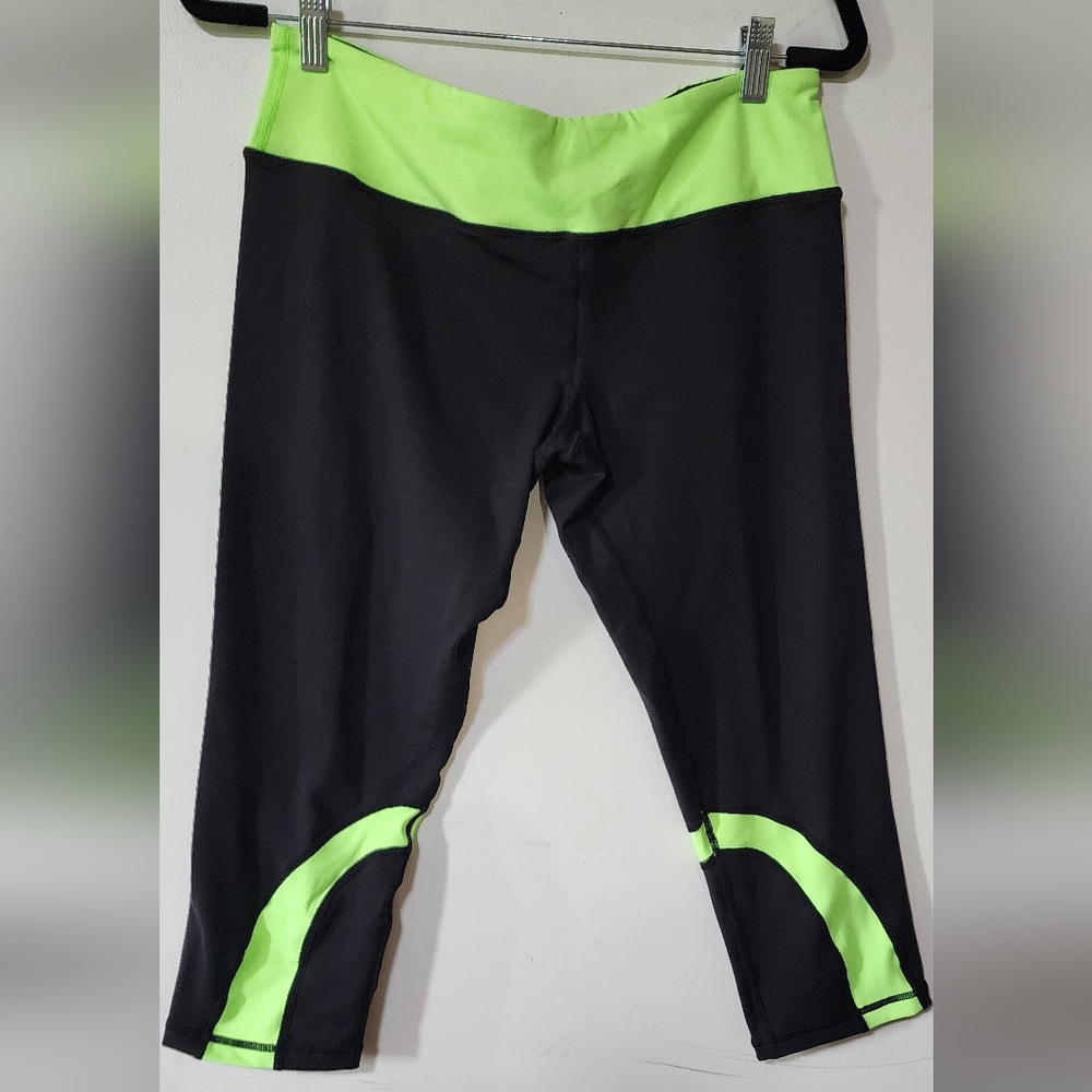 Nylon/Spandex Capri Leggings Size XL